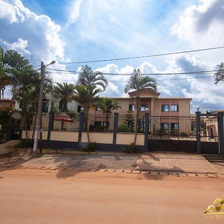 Appart Hotel Mireille Yaoundé Exterior foto