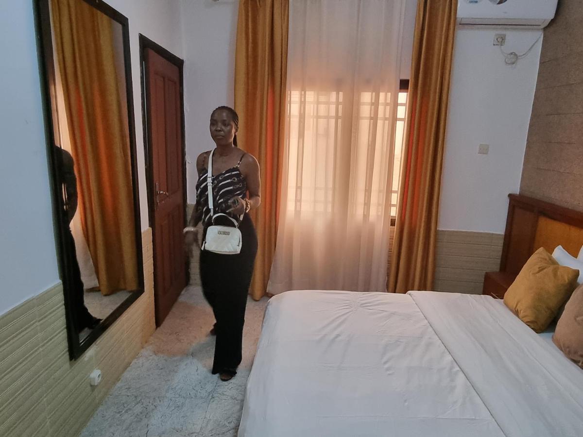Appart Hotel Mireille Yaoundé Exterior foto