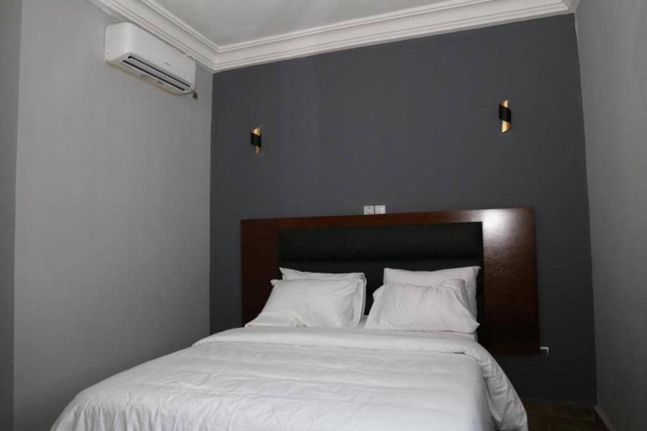 Appart Hotel Mireille Yaoundé Exterior foto