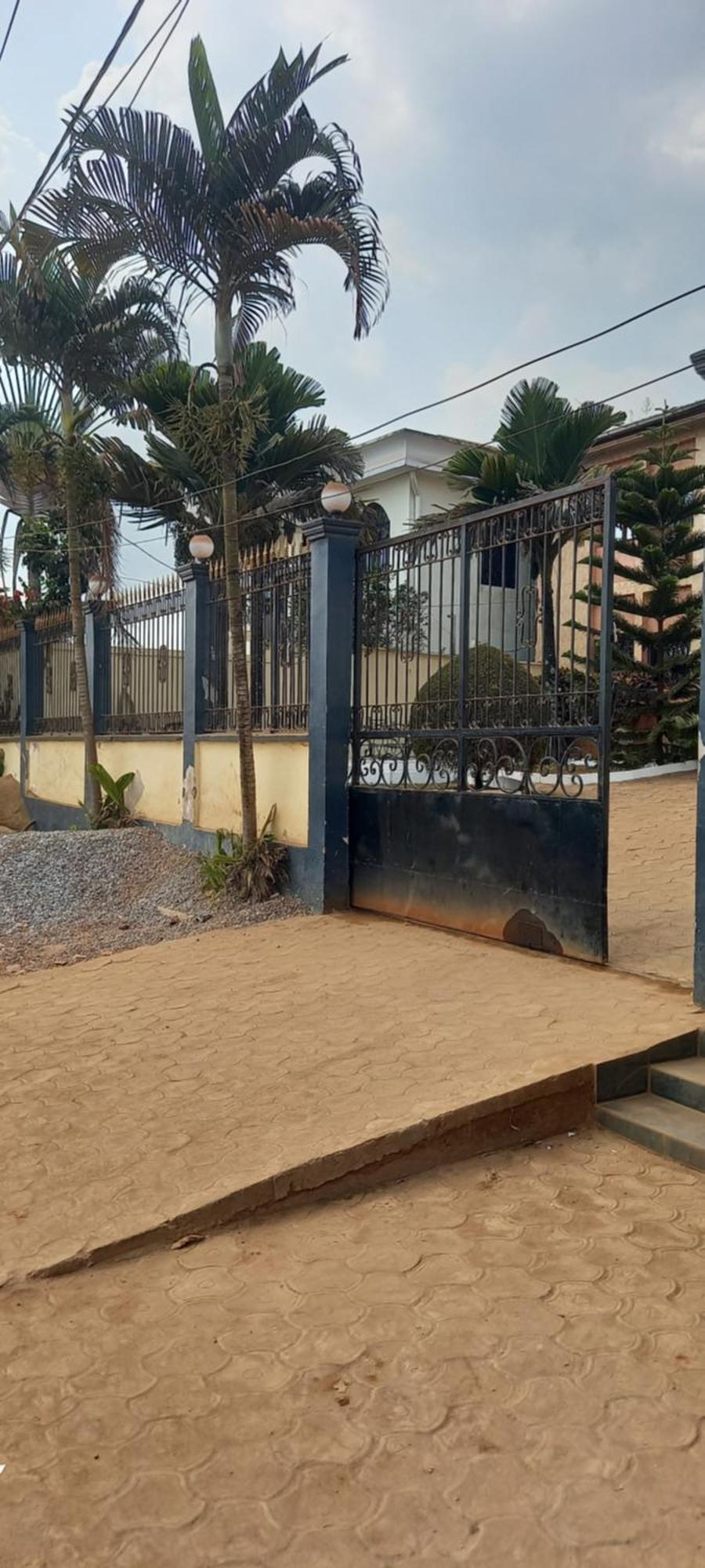 Appart Hotel Mireille Yaoundé Exterior foto